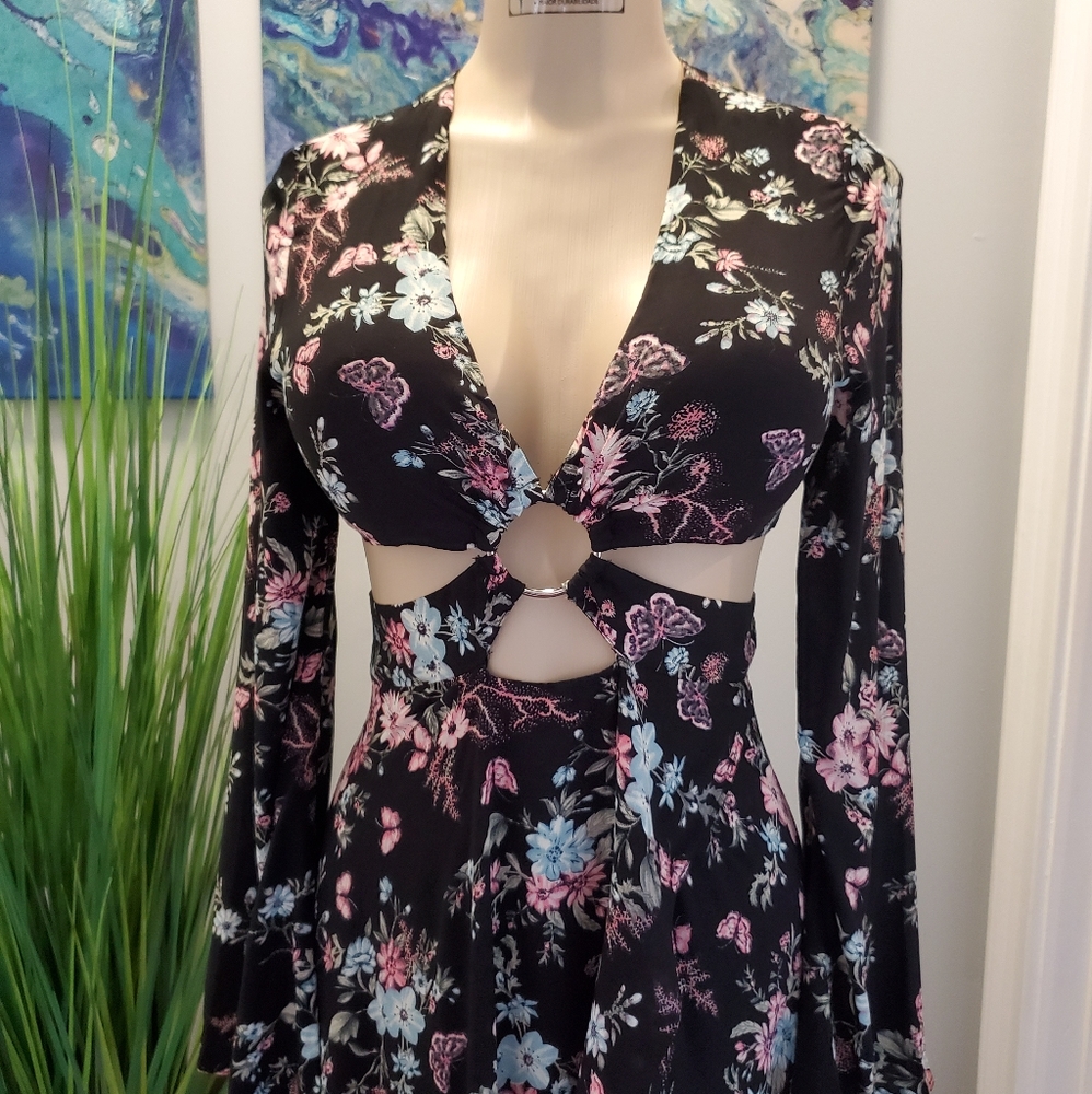 Selfie Leslie Black Floral High Low Cutouts. Sixe XS and M.